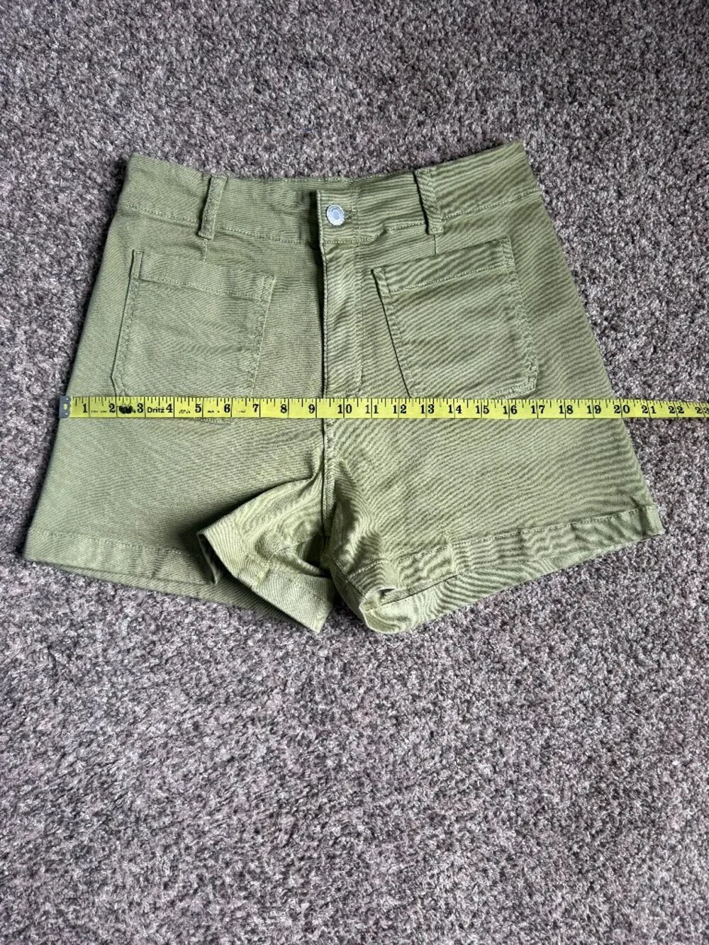 LC Lauren Conrad Super High Rise Patch Pocket Shorts | Giada Green | Size 8